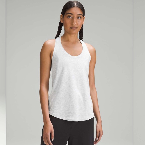 Lululemon Heathered Core Ultra Light Gray Love Tank Top Size 6 NET - Picture 2 of 10